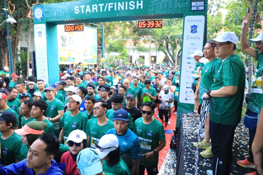 Digelar FK UNAIR : Ribuan Peserta Ikuti Surabaya Medic Air Run&nbsp;2024