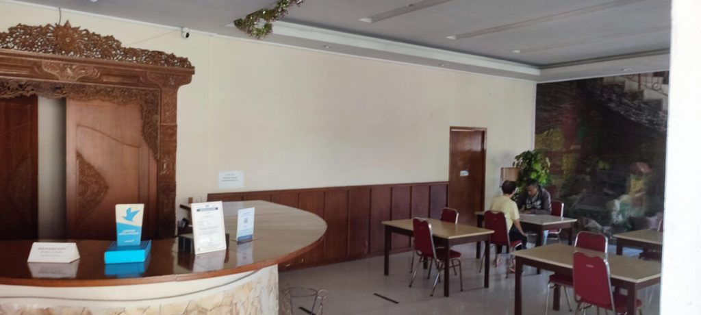 Mundur Dari Pegawai Hotel di Kediri, Gaji dan Ijazah&nbsp;Ditahan