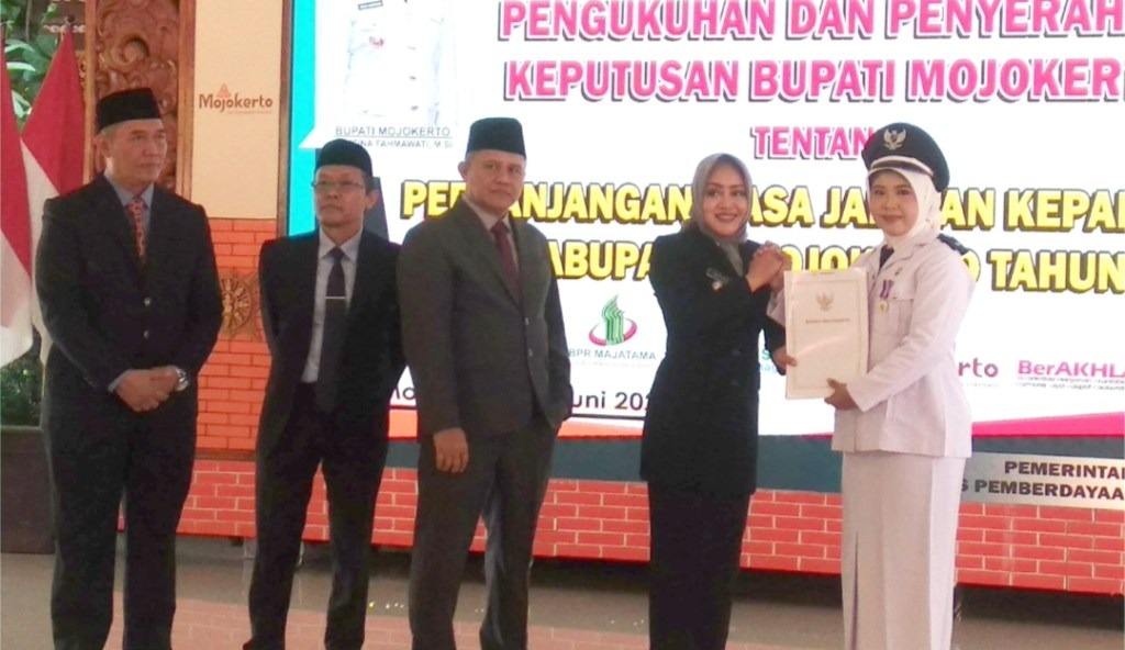 Bupati Ikfina Serahkan SK Jabatan Kades 8&nbsp;Tahun