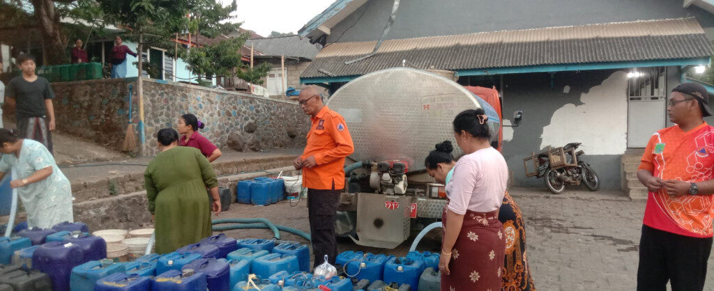 BPBD Kabupaten Pasuruan Mulai Dropping Air Bersih ke 12 Desa Terdampak&nbsp;Kekeringan