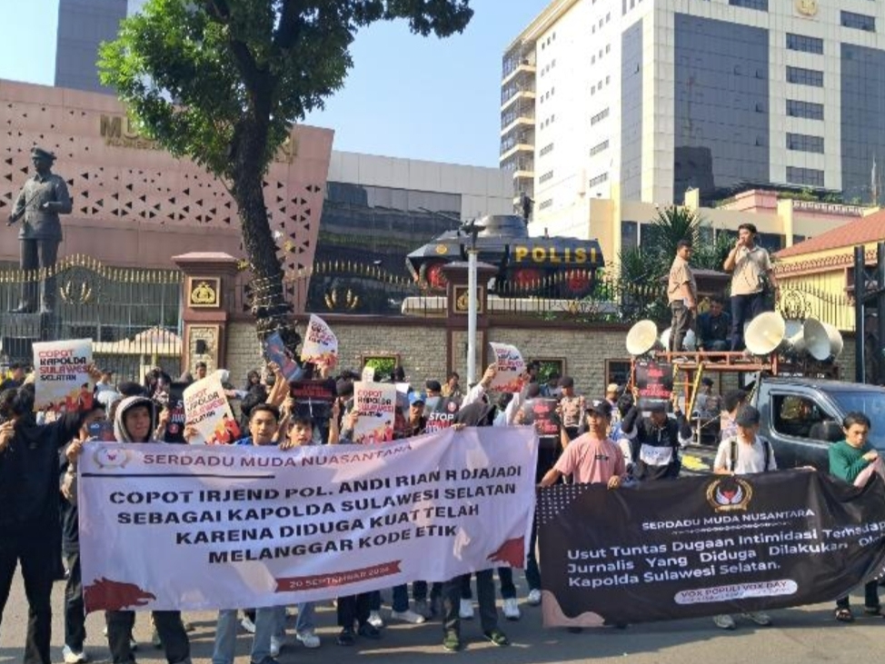 Kedua Kalinya, Mahasiswa Geruduk Mabes Polri Tuntut Kapolda Sulsel&nbsp;Diganti