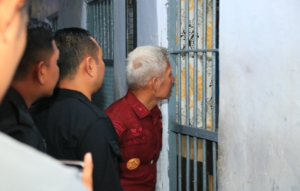 Sidak Malam Hari, Kadivpas Jatim Pastikan Keamanan Lapas&nbsp;Banyuwangi