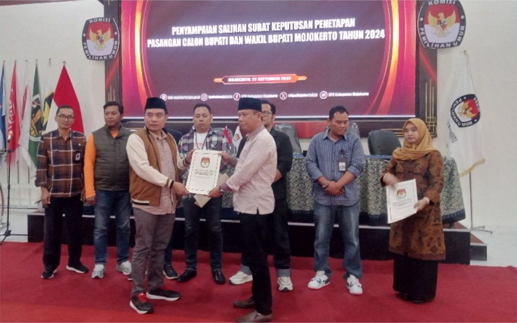 KPU Kab. Mojokerto Tetapkan Paslon Mubarok dan Idola Sebagai&nbsp;Kontestan